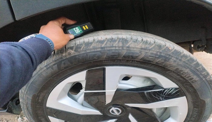 2025 Nissan MAGNITE Visia Plus B4D 1.0 Petrol MT, Petrol, Manual, 3,480 km, tyre