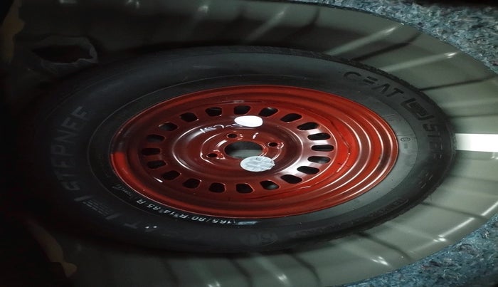 2025 Nissan MAGNITE Visia Plus B4D 1.0 Petrol MT, Petrol, Manual, 3,480 km, tyre