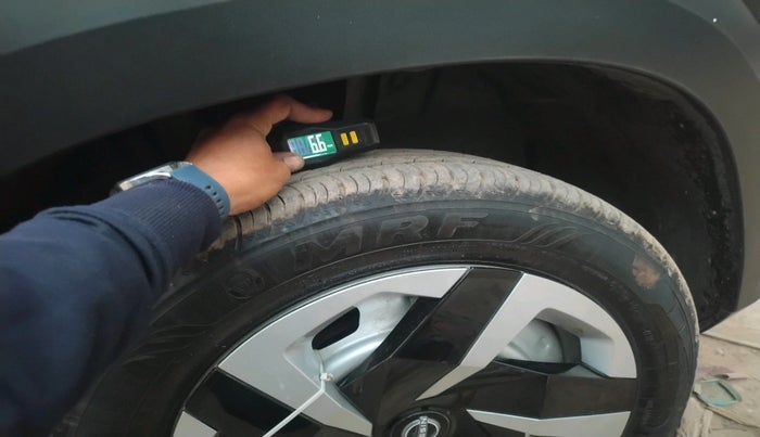 2025 Nissan MAGNITE Visia Plus B4D 1.0 Petrol MT, Petrol, Manual, 3,480 km, tyre