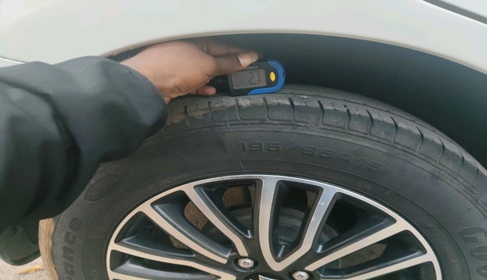 2017 Maruti Dzire ZXI PLUS AMT, Petrol, Automatic, 90,076 km, tyre