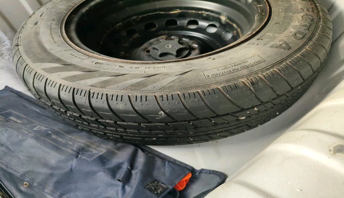 2013 Nissan Sunny XL, Petrol, Manual, 64,351 km, tyre