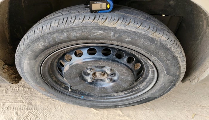 2018 Maruti Baleno DELTA PETROL 1.2, Petrol, Manual, 2,18,533 km, tyre