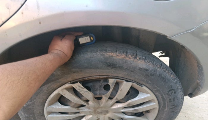 2013 Maruti Swift VXI, Petrol, Manual, 1,03,000 km, tyre