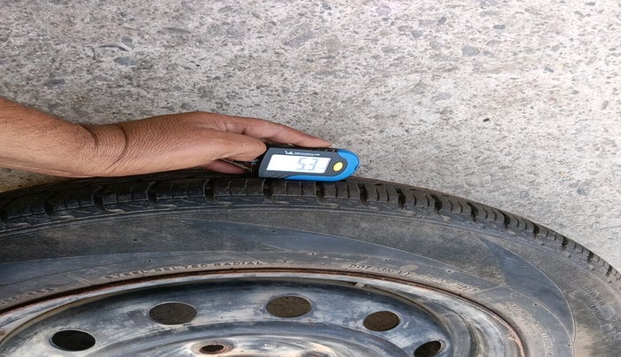 2013 Maruti Swift VXI, Petrol, Manual, 1,03,000 km, tyre