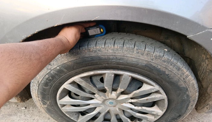 2013 Maruti Swift VXI, Petrol, Manual, 1,03,000 km, tyre