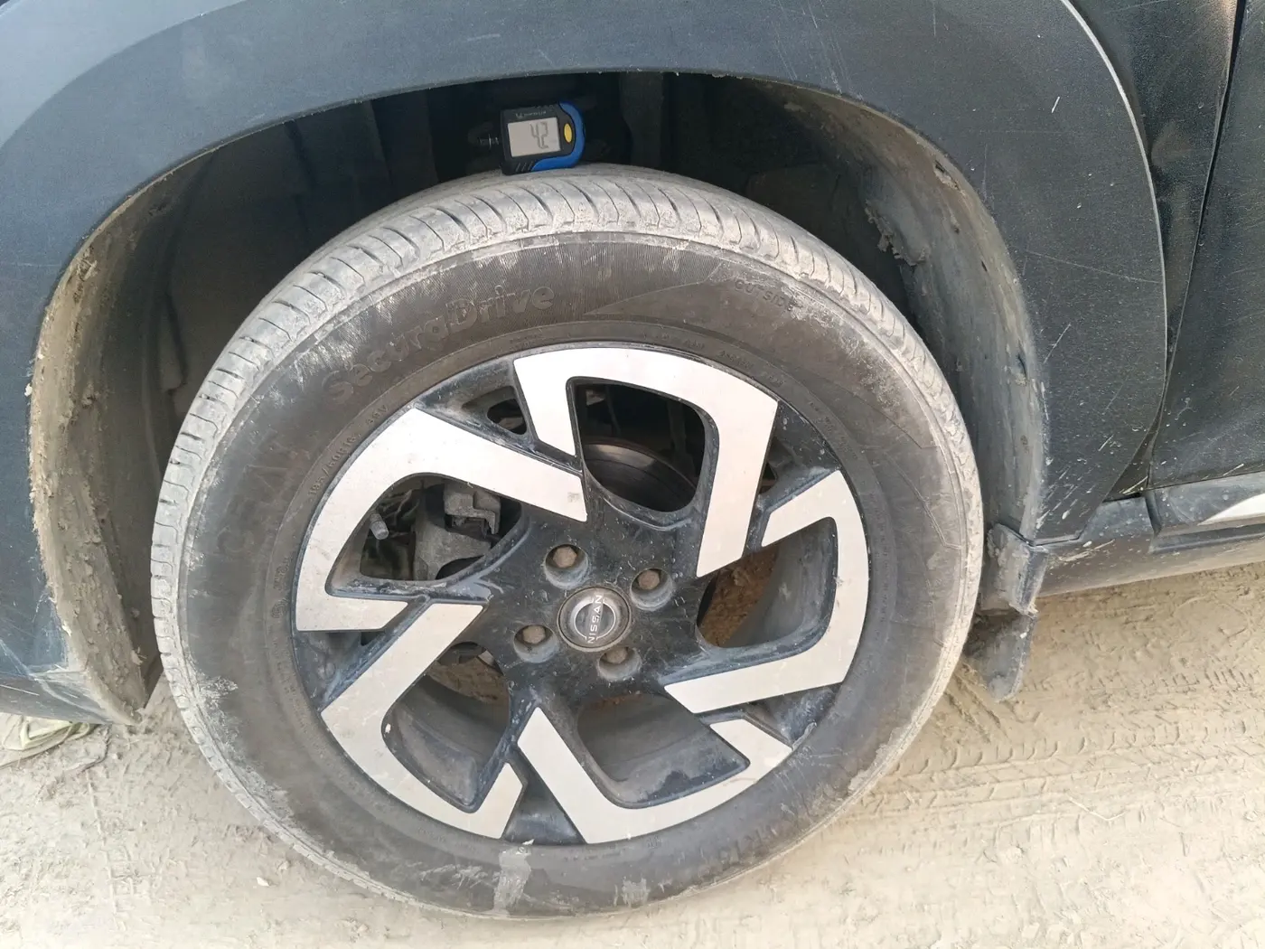 2021 Nissan MAGNITE XV PREMIUM, Petrol, Manual, 1,02,000 km, tyre