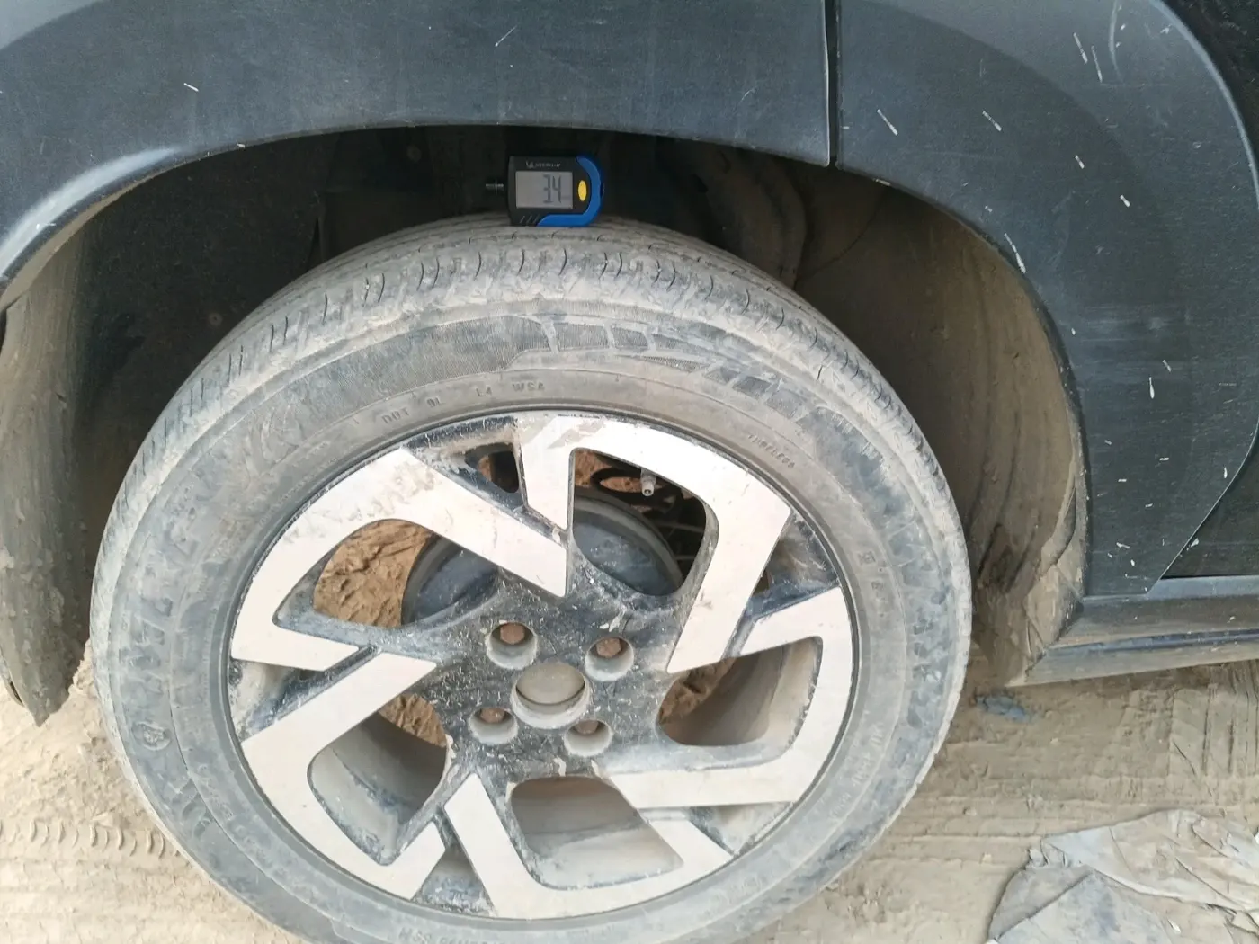 2021 Nissan MAGNITE XV PREMIUM, Petrol, Manual, 1,02,000 km, tyre