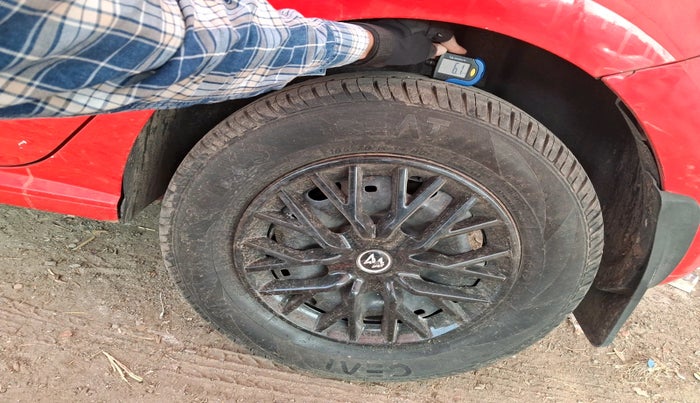 2011 Volkswagen Polo TRENDLINE 1.2L DIESEL, Diesel, Manual, 81,263 km, tyre