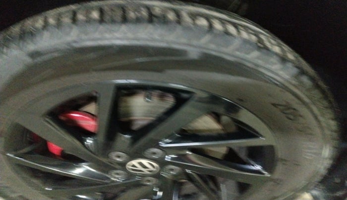 2022 Volkswagen VIRTUS GT PLUS TSI 1.5 EVO DSG, Petrol, Automatic, 32,742 km, tyre