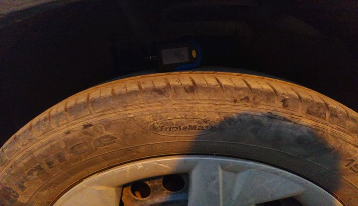 2022 Hyundai VENUE S 1.2, Petrol, Manual, 42,891 km, tyre