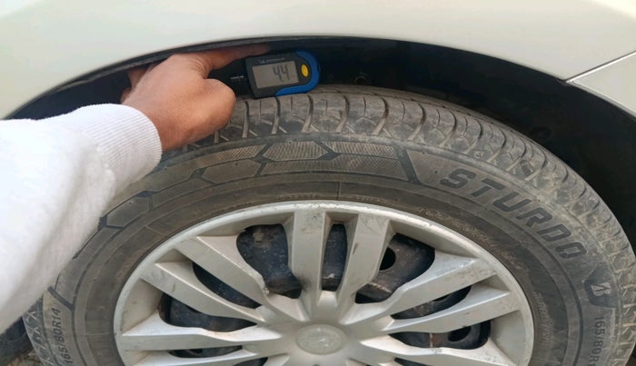 2018 Maruti Dzire VXI, Petrol, Manual, 1,14,126 km, tyre