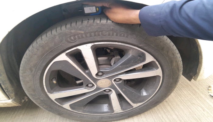 2021 Tata ALTROZ XZ PETROL, Petrol, Manual, 1,19,293 km, tyre