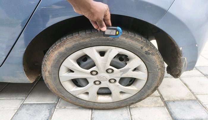 2014 Hyundai Grand i10 SPORTZ 1.2 KAPPA VTVT, Petrol, Manual, 31,870 km, tyre