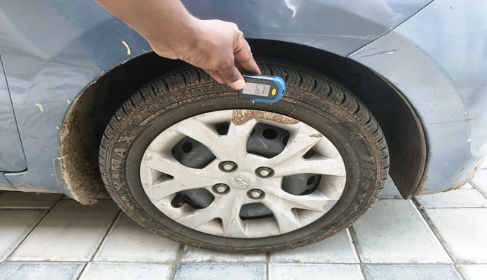 2014 Hyundai Grand i10 SPORTZ 1.2 KAPPA VTVT, Petrol, Manual, 31,870 km, tyre