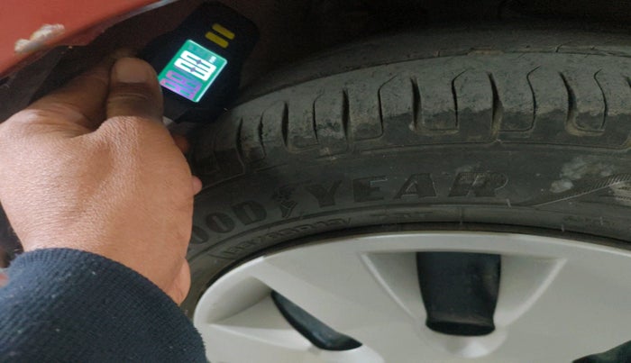 2011 Maruti Alto K10 VXI, Petrol, Manual, 1,09,308 km, tyre