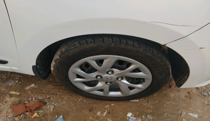 2017 Hyundai Grand i10 SPORTZ (O) 1.2 KAPPA VTVT, Petrol, Manual, 25,158 km, tyre