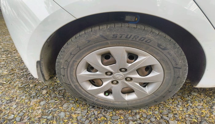 2017 Hyundai Elite i20 SPORTZ 1.2, Petrol, Manual, 94,825 km, tyre