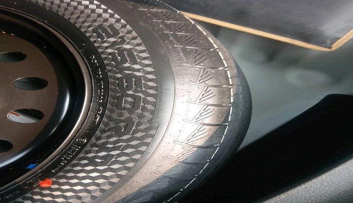 2024 Maruti Grand Vitara ALPHA SMART HYBRID, Petrol, Manual, 2,922 km, tyre