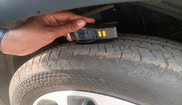 2024 Maruti Grand Vitara ALPHA SMART HYBRID, Petrol, Manual, 2,922 km, tyre