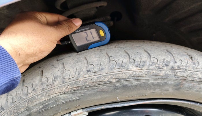 2016 Maruti Wagon R 1.0 VXI, Petrol, Manual, 35,320 km, tyre