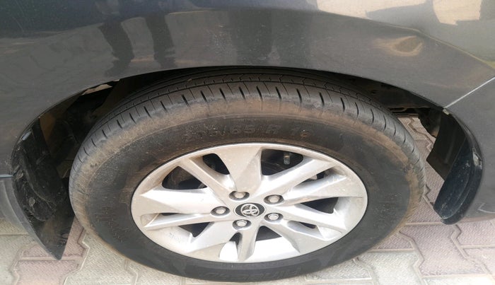 2018 Toyota Innova Crysta 2.4 VX 7 STR, Diesel, Manual, 1,45,935 km, tyre