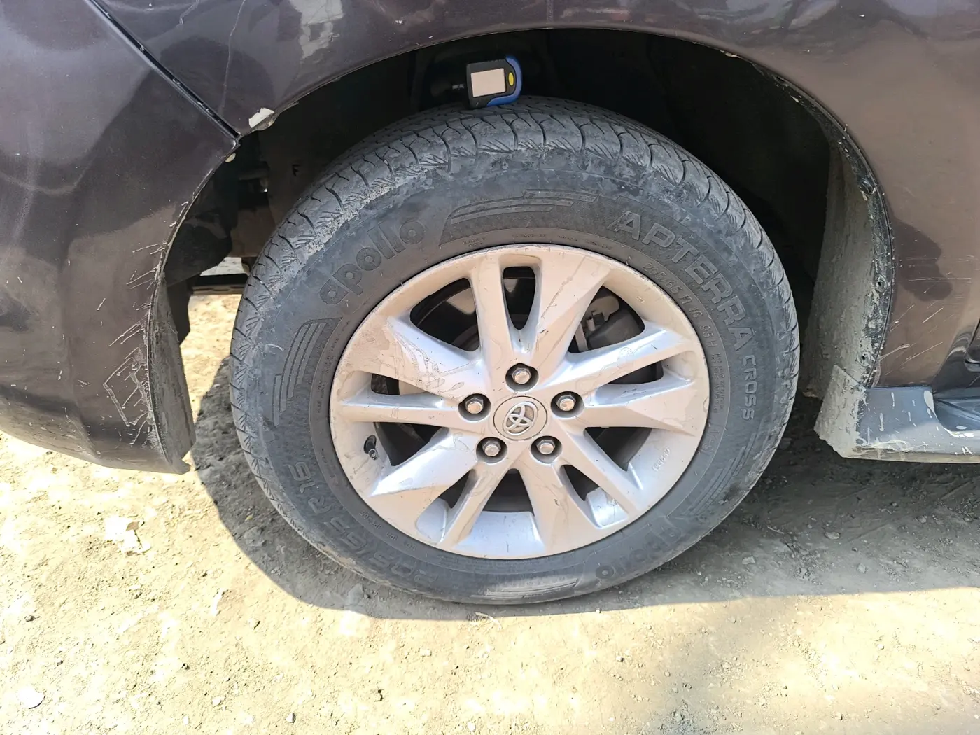 2020 Toyota Innova Crysta 2.4 GX 8 STR, Diesel, Manual, 1,42,330 km, tyre