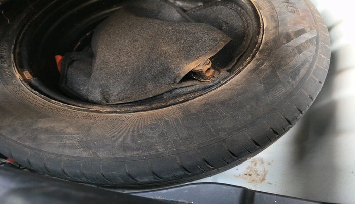 2020 Hyundai VENUE S 1.2, Petrol, Manual, 24,000 km, tyre