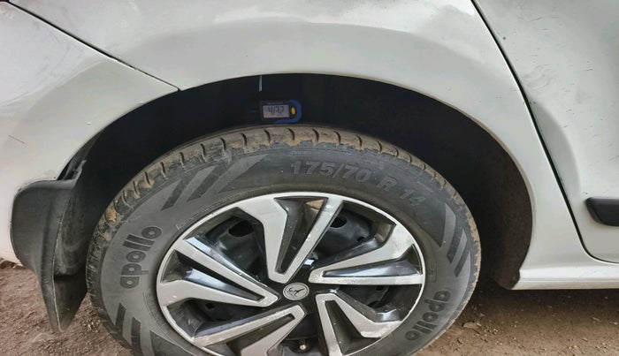 2011 Volkswagen Polo COMFORTLINE 1.2L, Diesel, Manual, 93,760 km, tyre