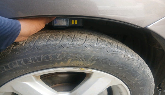 2011 Honda City 1.5L I-VTEC V MT, Petrol, Manual, 55,673 km, tyre