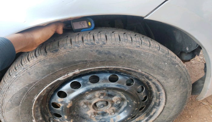 2015 Maruti Ertiga VXI, Petrol, Manual, 1,23,341 km, tyre