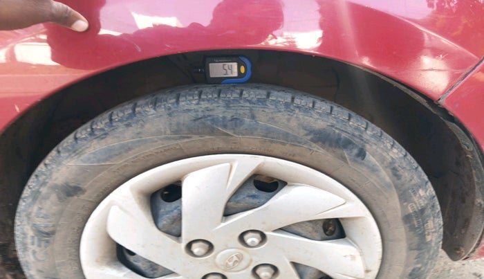 2019 Hyundai NEW SANTRO ASTA MT, Petrol, Manual, 1,21,317 km, tyre