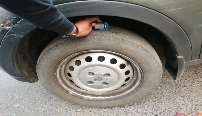 2022 Tata NEXON XE PETROL, Petrol, Manual, 66,236 km, tyre