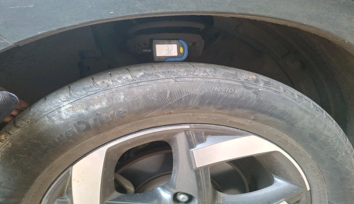 2019 Hyundai VENUE SX 1.0 (O) TURBO, Petrol, Manual, 40,507 km, tyre