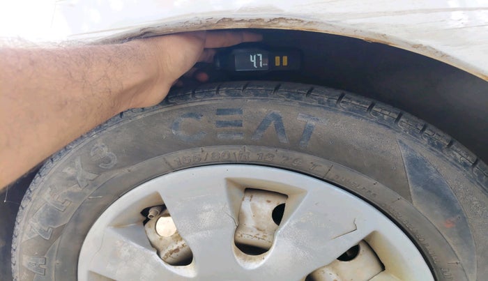 2011 Hyundai i10 MAGNA 1.1, Petrol, Manual, 1,17,880 km, tyre