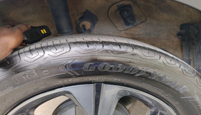 2024 Tata NEXON Fearless Plus S 1.2 Revotron 7DCA Dark Edition, Petrol, Automatic, 6,635 km, tyre