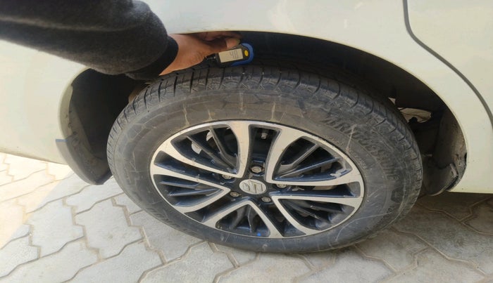 2022 Maruti Ertiga   VXI (O) CNG, Petrol, Manual, 1,21,176 km, tyre