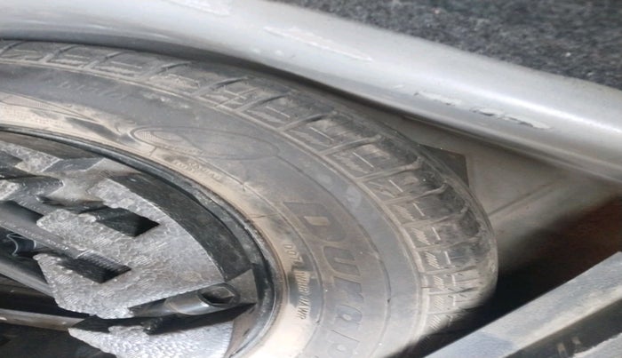 2017 Volkswagen Polo COMFORTLINE 1.2L, Petrol, Manual, 54,286 km, tyre