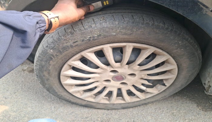 2011 Fiat Linea DYNAMIC 1.3, Diesel, Manual, 71,123 km, tyre