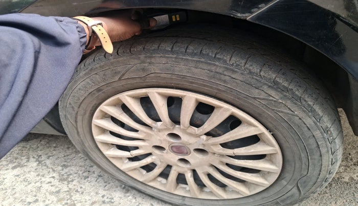 2011 Fiat Linea DYNAMIC 1.3, Diesel, Manual, 71,123 km, tyre