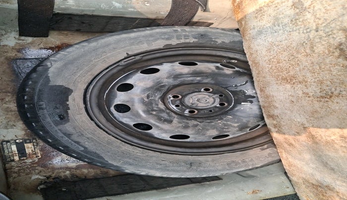 2011 Fiat Linea DYNAMIC 1.3, Diesel, Manual, 71,123 km, tyre