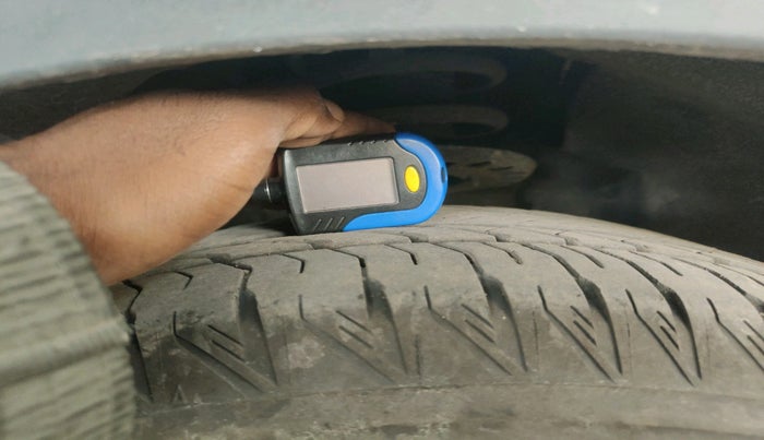 2025 Mahindra XUV700 AX 7 D AT 7 STR, Diesel, Automatic, 7,611 km, tyre