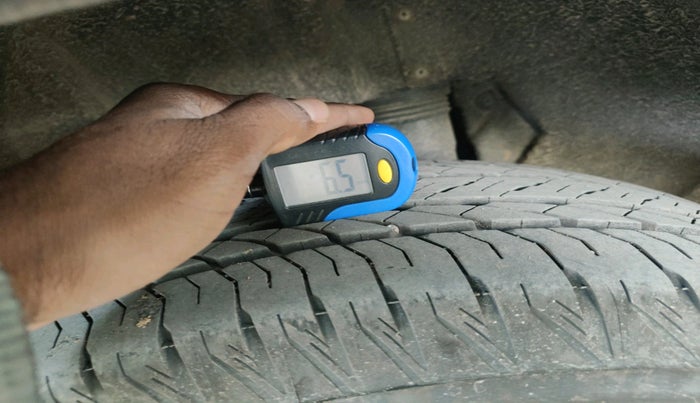 2025 Mahindra XUV700 AX 7 D AT 7 STR, Diesel, Automatic, 7,611 km, tyre