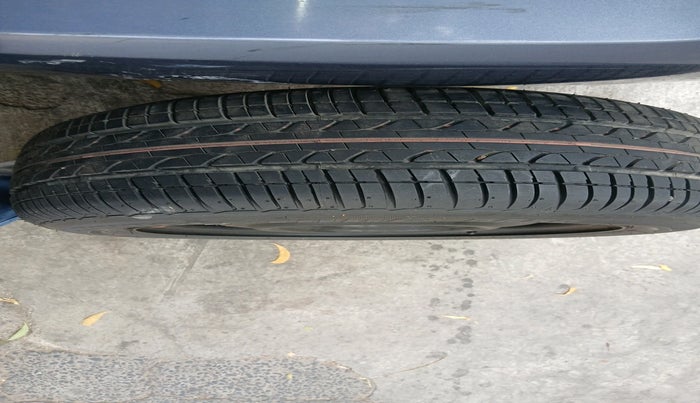 2014 Hyundai Xcent SX 1.2 (O), Petrol, Manual, 92,554 km, tyre