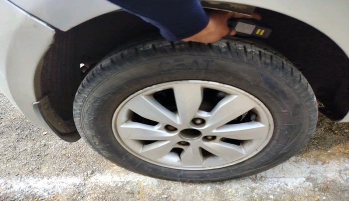 2014 Hyundai i20 SPORTZ 1.4 CRDI, Diesel, Manual, 1,50,547 km, tyre