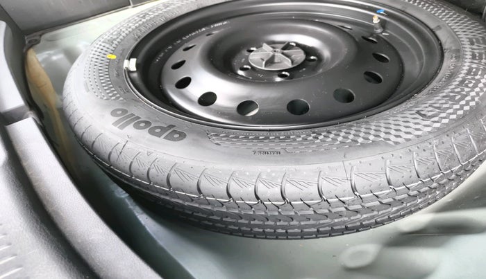 2023 Maruti Grand Vitara SIGMA SMART HYBRID, Petrol, Manual, 32,168 km, tyre