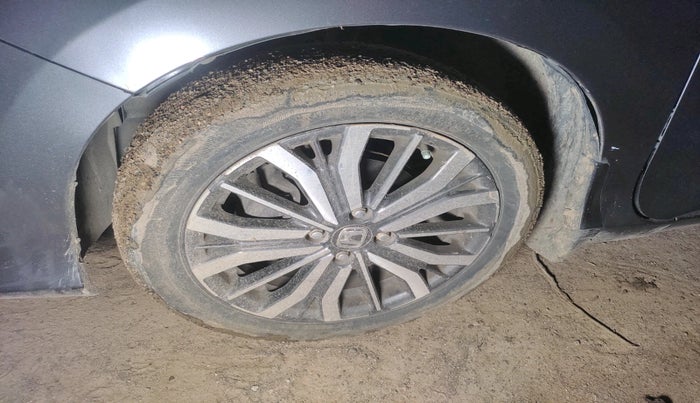 2017 Honda City 1.5L I-VTEC ZX CVT, Petrol, Automatic, 99,790 km, tyre