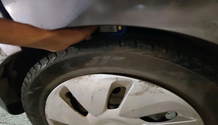 2015 Maruti Celerio ZXI AMT, Petrol, Automatic, 47 km, tyre