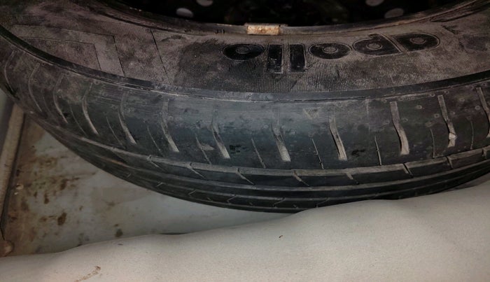 2019 Hyundai VENUE SX 1.4 CRDI, Diesel, Manual, 84,860 km, tyre