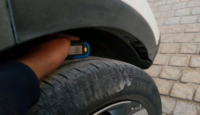 2019 Hyundai VENUE SX 1.4 CRDI, Diesel, Manual, 84,860 km, tyre