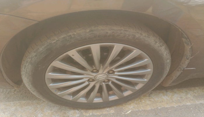 2015 Maruti Ciaz ZDI+ SHVS, Diesel, Manual, 1,28,375 km, tyre